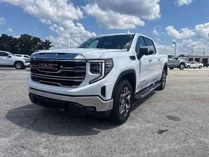 Used 2025 GMC Sierra 1500 SLT w/ SLT Premium Plus Package