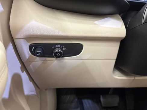 Used 2023 Buick Envision Preferred FWD image 21