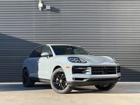 Used 2026 Porsche Cayenne AWD/4WD image 9