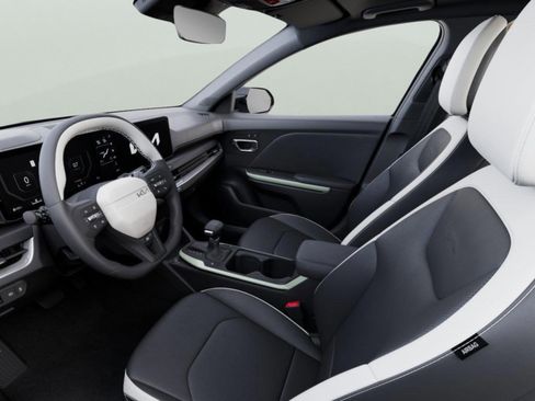 New 2026 Kia K4 GT-Line image 17