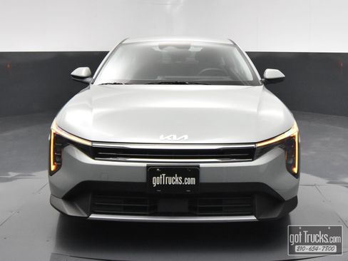 Used 2025 Kia K4 EX FWD image 45