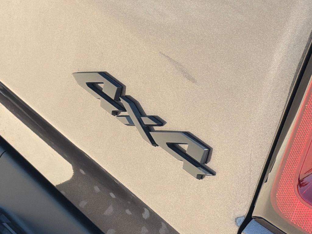 New 2026 RAM 1500 Express AWD/4WD image 9