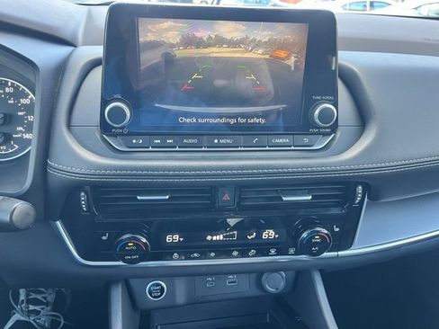 Certified 2023 Nissan Rogue SV w/ SV Premium Package image 21