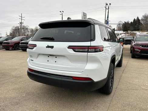 New 2025 Jeep Grand Cherokee L Limited w/ Trailer Tow Package image 5