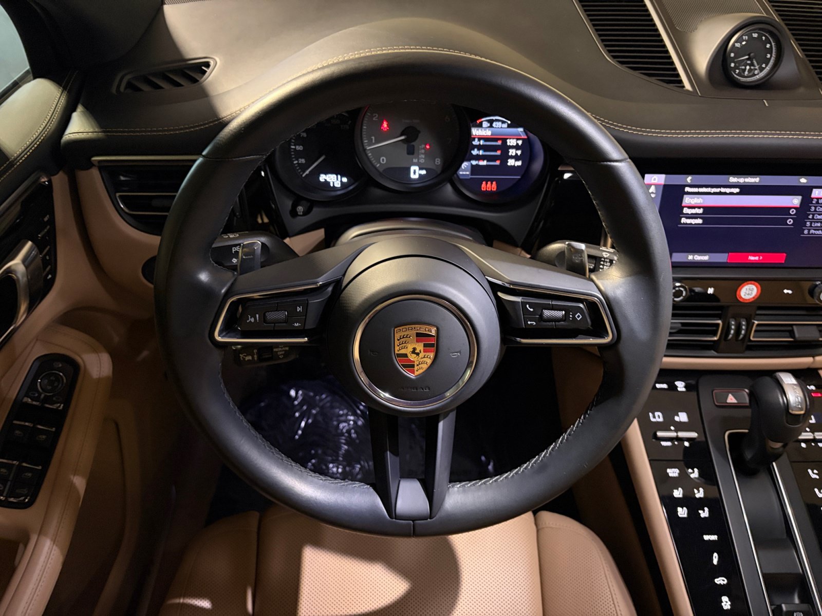 Certified 2023 Porsche Macan S AWD/4WD image 36