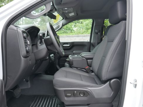 Certified 2023 Chevrolet Silverado 1500 Custom AWD/4WD image 13