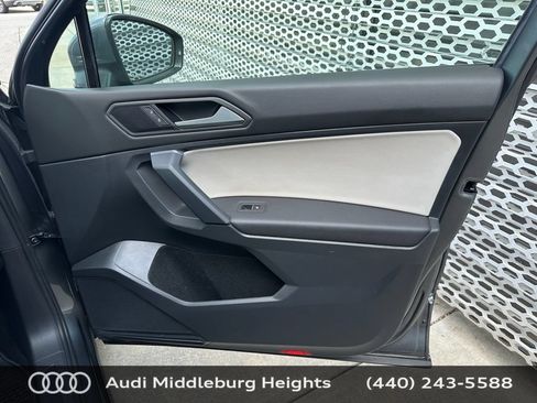 Used 2019 Volkswagen Tiguan SE w/ Panoramic Sunroof Package AWD/4WD image 20