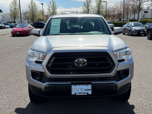 Used 2021 Toyota Tacoma SR image 3
