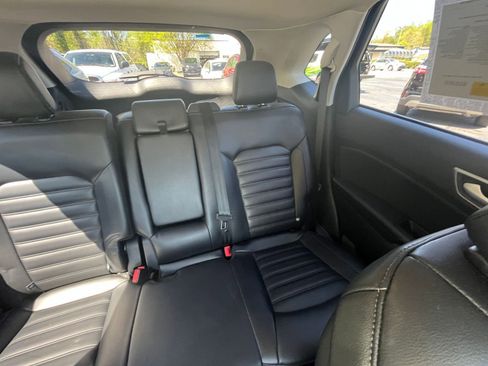 Used 2024 Ford Edge SEL image 31