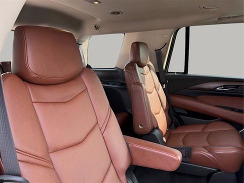 Used 2018 Cadillac Escalade Premium Luxury w/ LPO, Radiant Package image 55