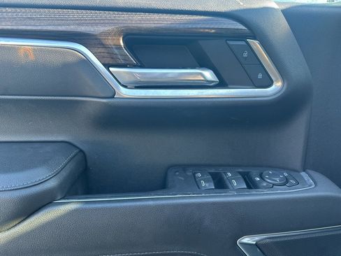 Used 2022 Chevrolet Silverado 1500 LT image 10