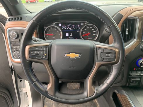 Used 2022 Chevrolet Silverado 1500 High Country AWD/4WD image 12