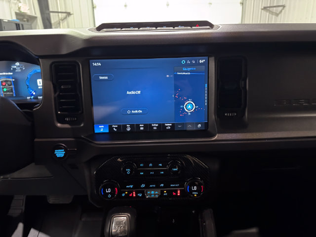 Used 2025 Ford Bronco Badlands AWD/4WD image 14