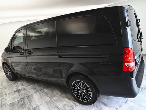 Used 2023 Mercedes-Benz Metris Passenger image 4