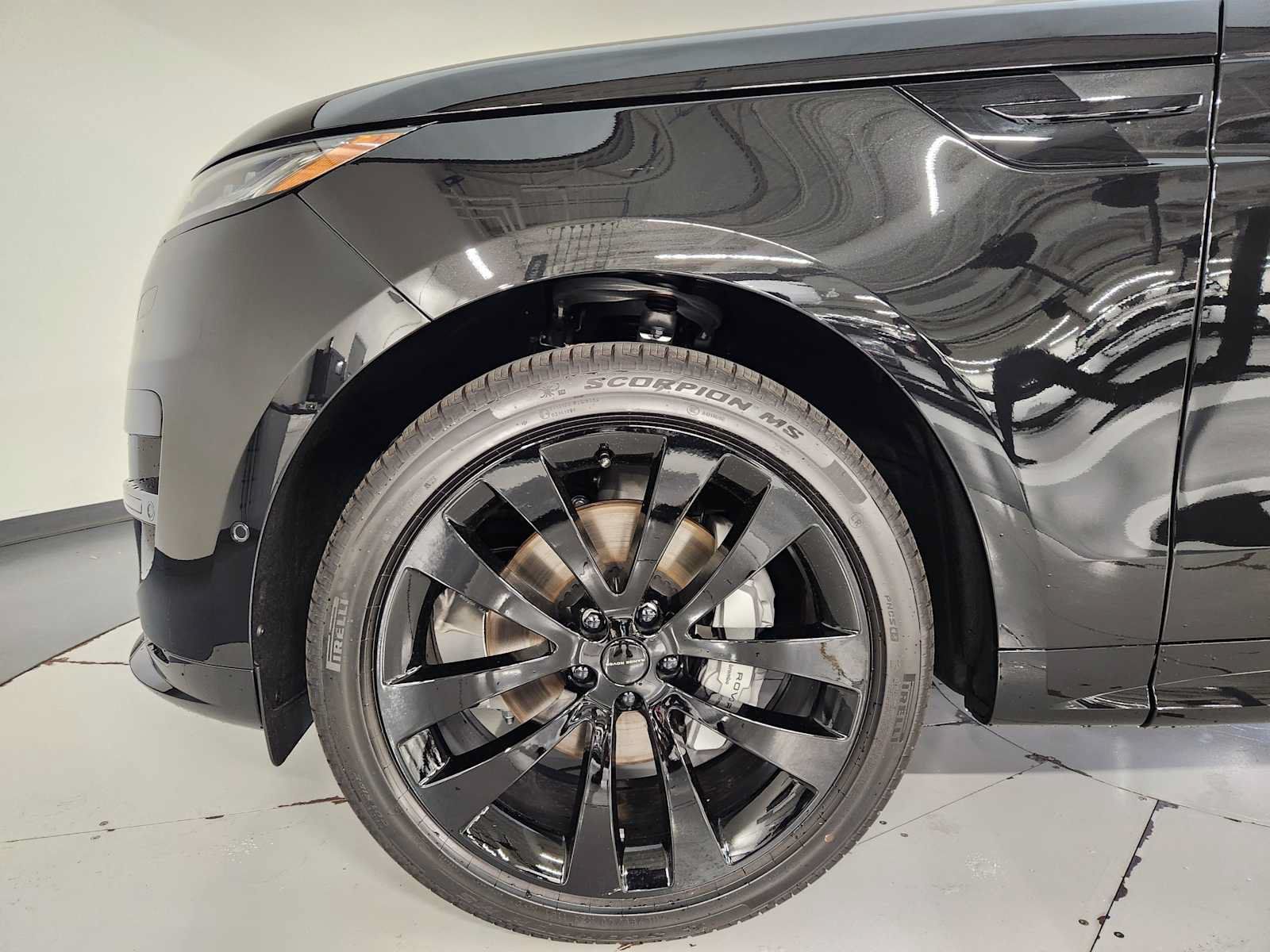 New 2027 Land Rover Range Rover Sport Dynamic SE AWD/4WD image 11