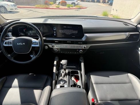 Used 2025 Kia Telluride S AWD/4WD image 13