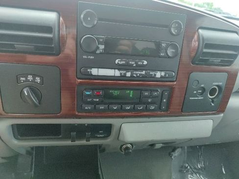 Used 2006 Ford F350 XLT AWD/4WD image 24
