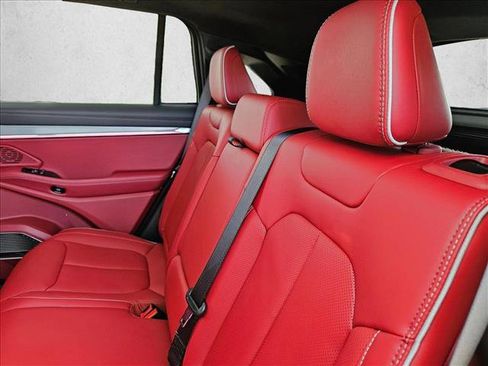 New 2025 Jeep Wagoneer S Launch Edition image 16