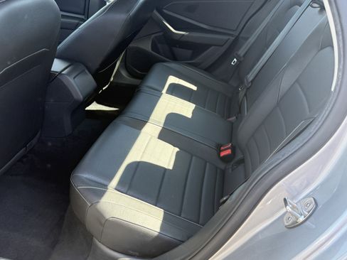 Used 2022 Volkswagen Jetta SE image 28