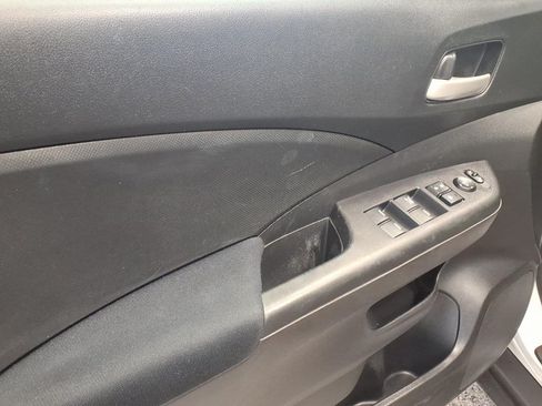 Used 2016 Honda CR-V LX image 8