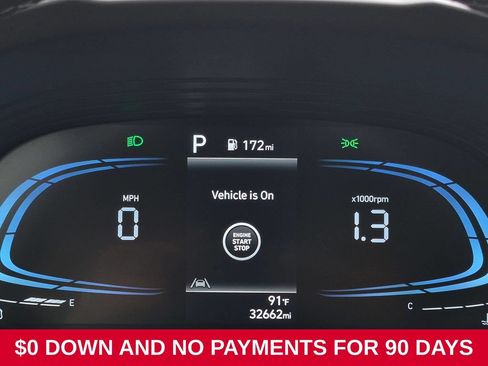 Used 2025 Hyundai Venue SEL FWD image 16