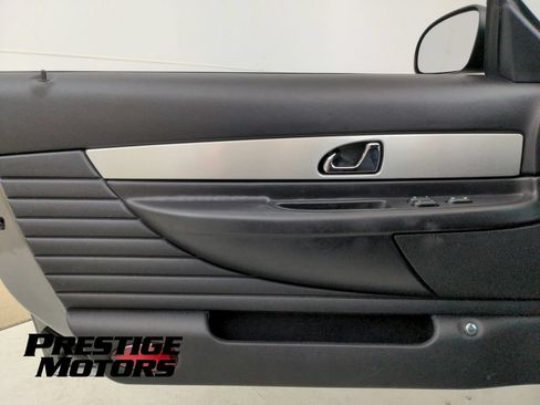 Used 2003 Ford Thunderbird RWD image 21