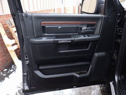 Used 2014 RAM 1500 Laramie w/ Convenience Group image 8