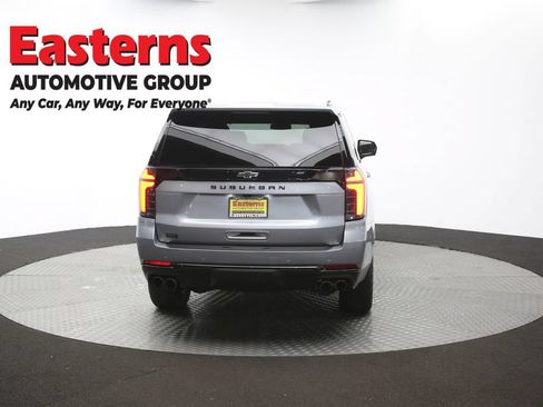 Used 2025 Chevrolet Suburban Z71 AWD/4WD image 42