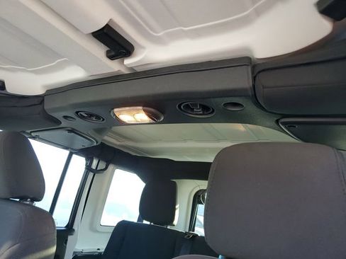 Used 2018 Jeep Wrangler Unlimited Sport w/ Connectivity Group image 25