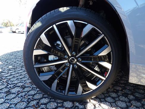 New 2026 Volvo XC60 B5 Ultra w/ Protection Package Premier image 31