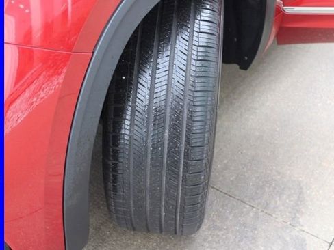 Used 2022 Volkswagen Atlas Cross Sport SEL R-Line image 14