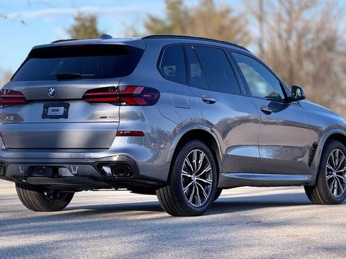 New 2026 BMW X5 xDrive40i w/ M Sport Package image 8