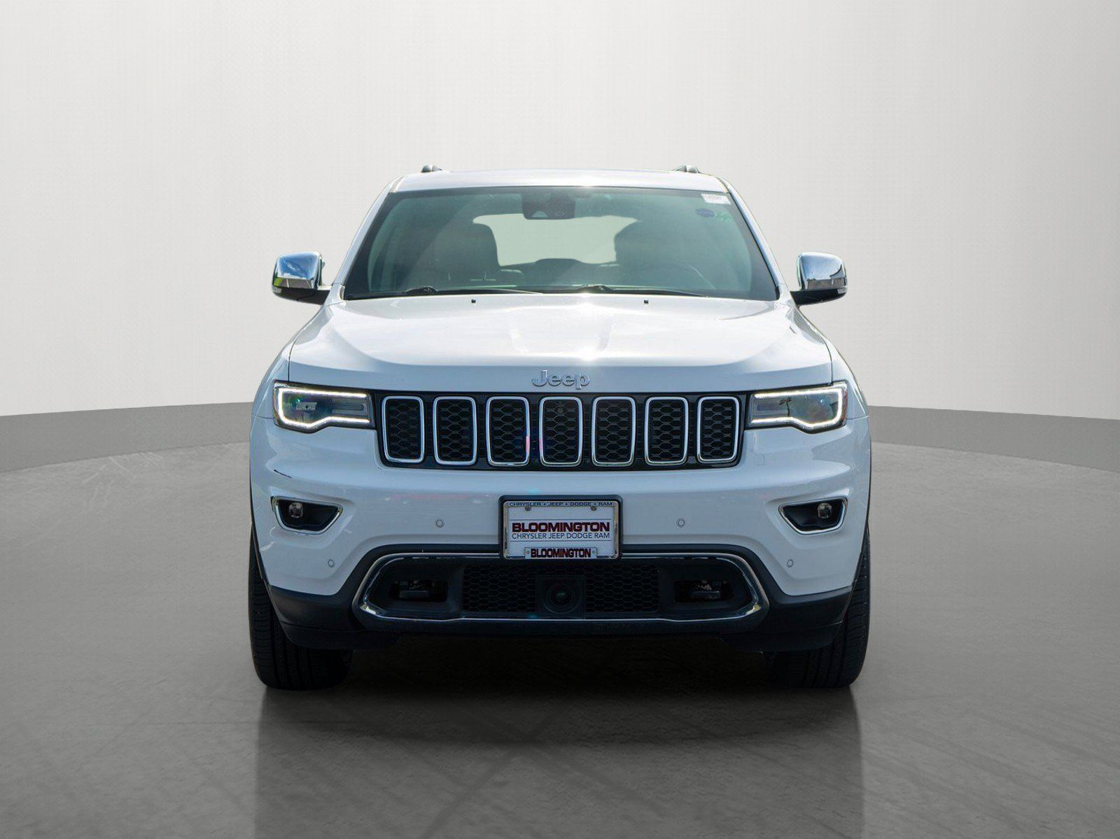 Used 2021 Jeep Grand Cherokee Limited w/ Luxury Group II AWD/4WD image 2