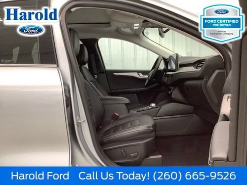 Certified 2024 Ford Escape SE w/ PHEV Premium Package FWD image 12