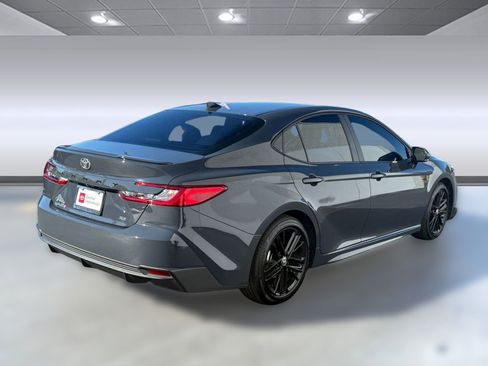 Certified 2025 Toyota Camry SE image 8