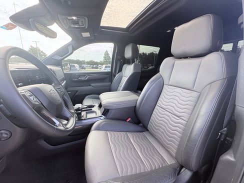 Used 2019 Chevrolet Silverado 1500 RST w/ All-Star Edition RWD image 6