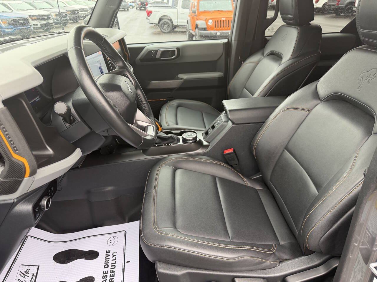 Used 2023 Ford Bronco Badlands w/ Sasquatch Package AWD/4WD image 9