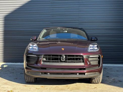 Certified 2026 Porsche Macan AWD/4WD image 10