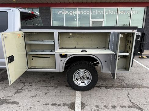 Used 2021 Ford F250 XL w/ Power Equipment Group image 13