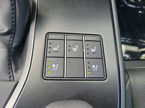 Used 2024 Lexus UX 250h FWD w/ Premium Package image 33