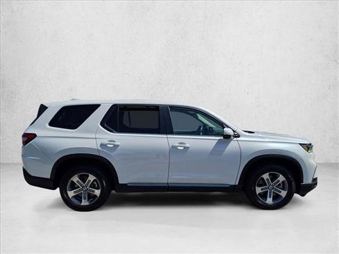 Certified 2023 Honda Pilot EX-L image 4