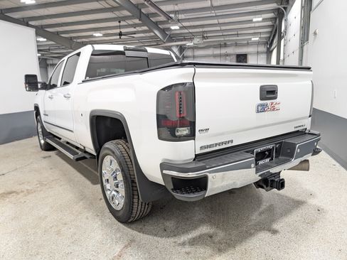 Used 2016 GMC Sierra 3500 Denali w/ Duramax Plus Package AWD/4WD image 5