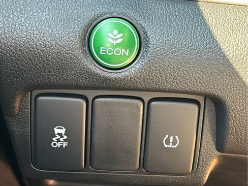 Used 2016 Honda CR-V SE image 16