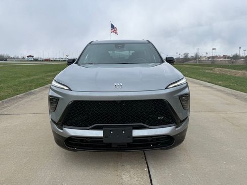 Used 2025 Buick Enclave Sport Touring image 12