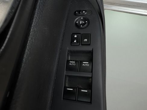Used 2015 Honda Accord Touring image 17