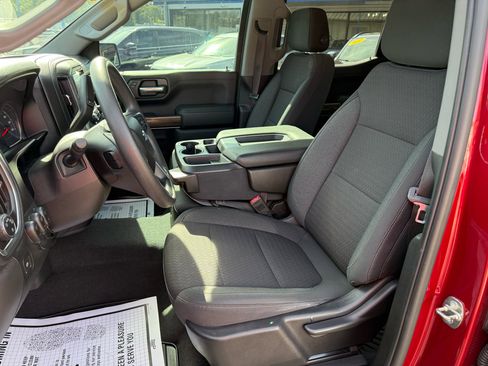 Used 2020 Chevrolet Silverado 1500 RST w/ RST Value Package image 8