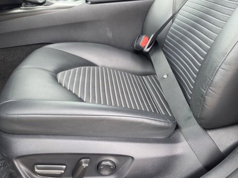 Used 2024 Toyota Camry SE image 17