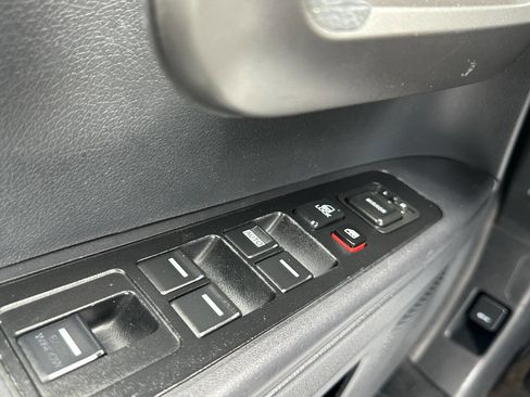 Used 2010 Honda Ridgeline RTS image 22