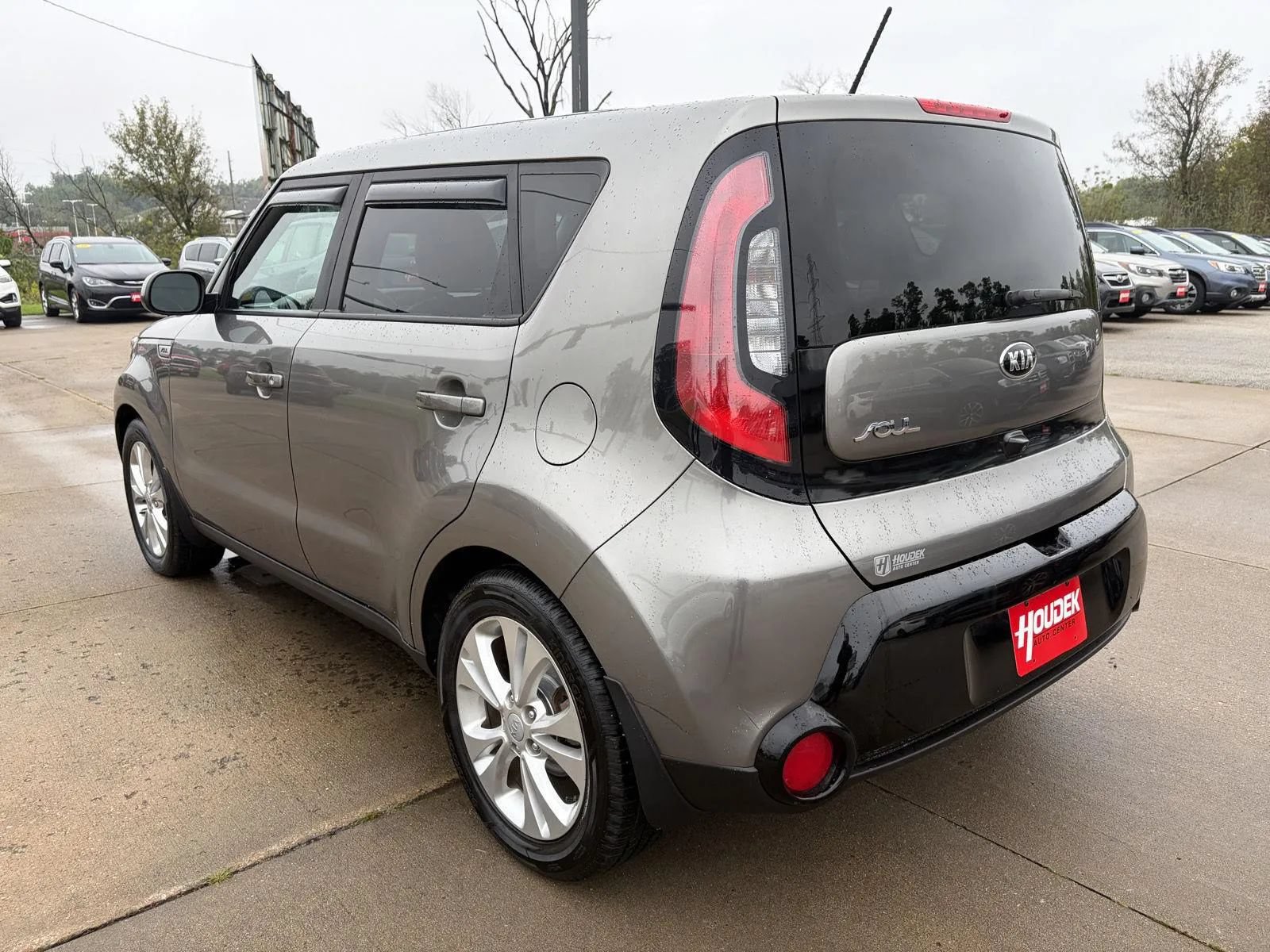 Used 2016 Kia Soul + w/ Primo Package FWD image 6