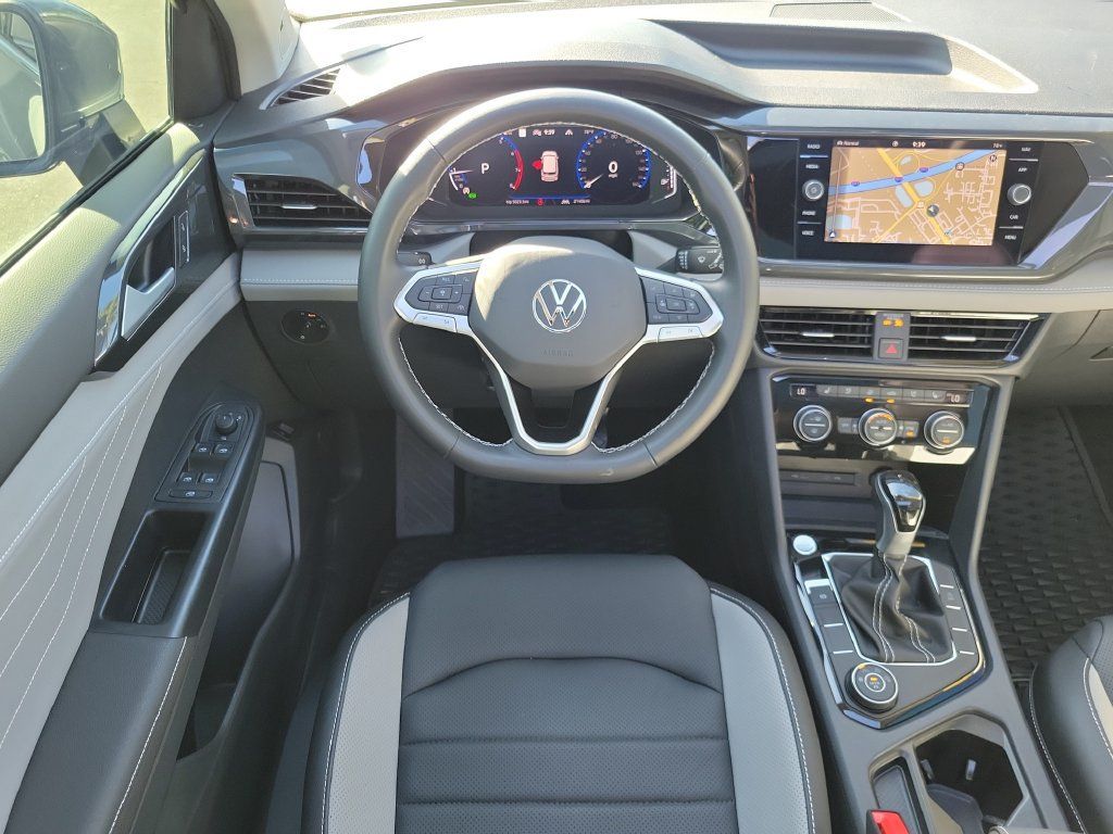 Used 2024 Volkswagen Taos SEL AWD/4WD image 17